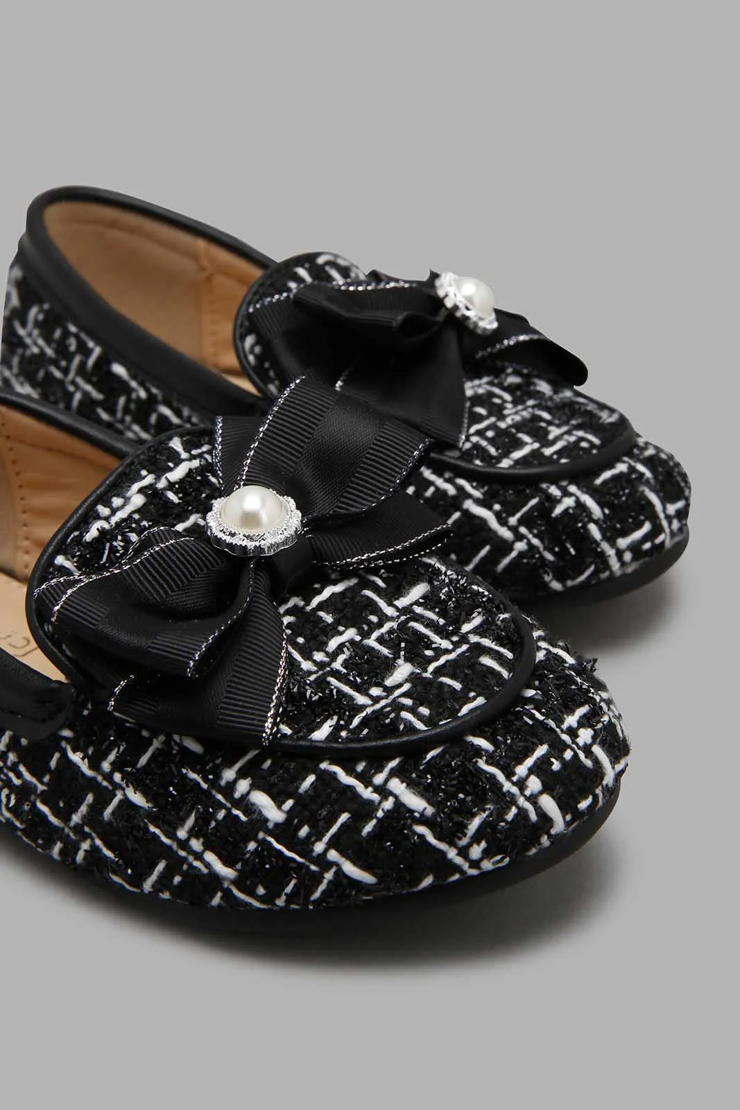 Black And White Loafer With Bow
