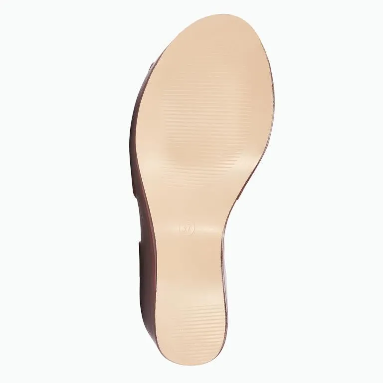 Calla1 Tan