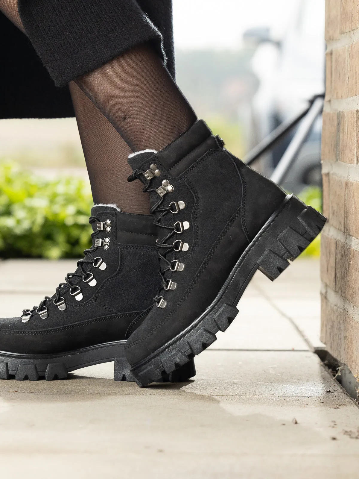 Combat Leather Boot - Warm Black