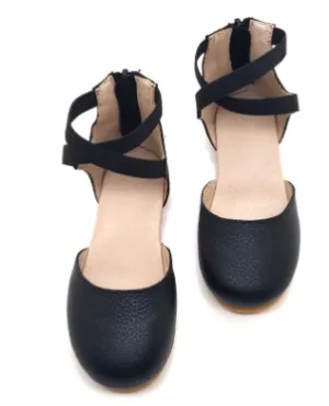 Misty Flats- Black