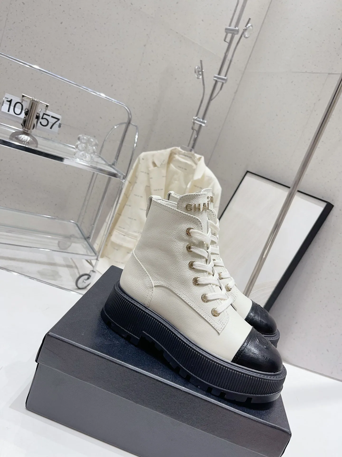 SE1197 CC Ankle Boots / Size4-10